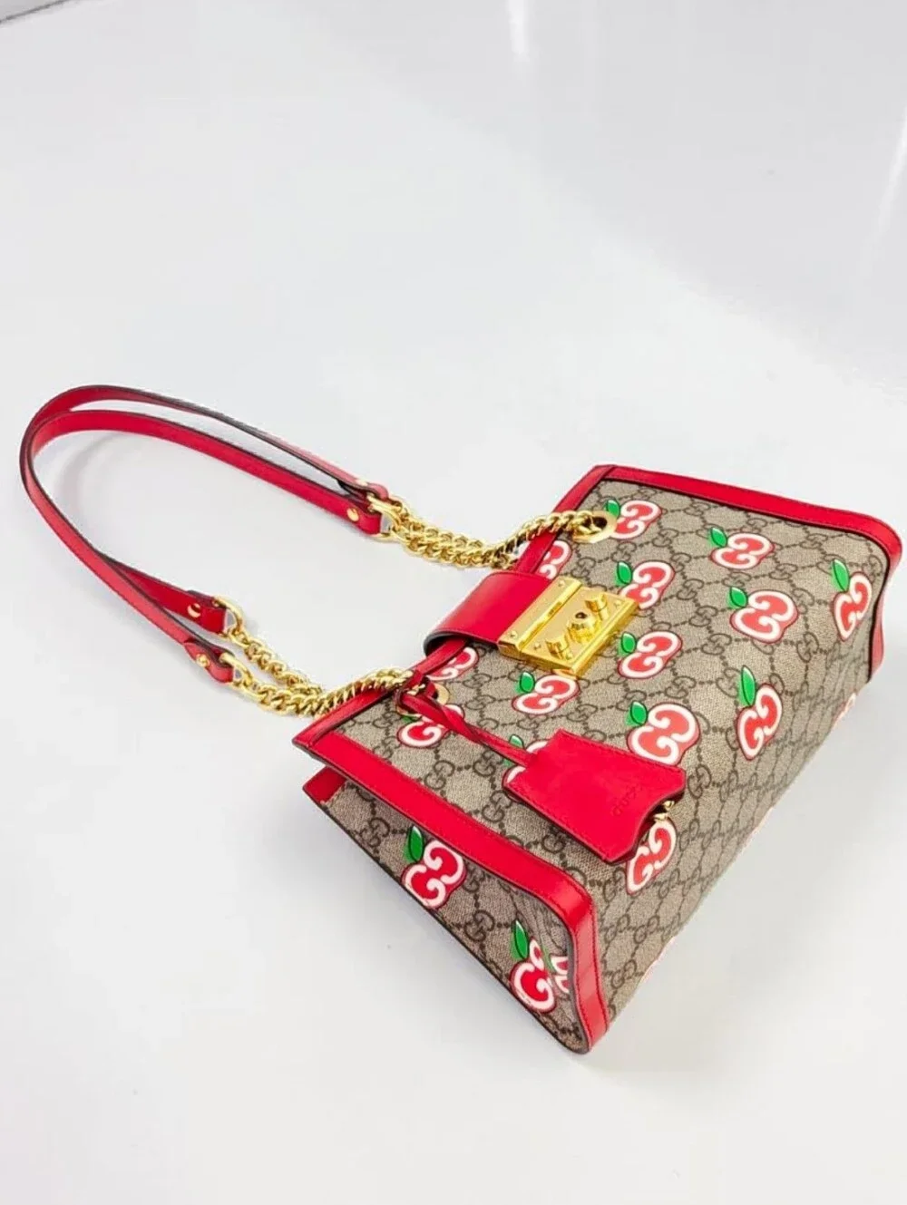 Gucci Limited Edition Padlock Small GG Supreme Apple Bag Shoulder Bag - Picture 2 of 14